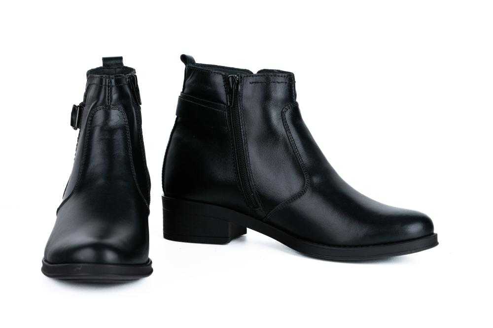 Ghete Negre de Dama din Piele Naturala - 4024